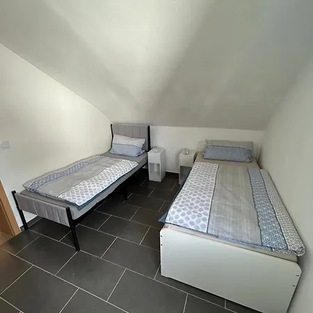 Gaestezimmer In Am Hauptbahnhof Privat bolig Germersheim